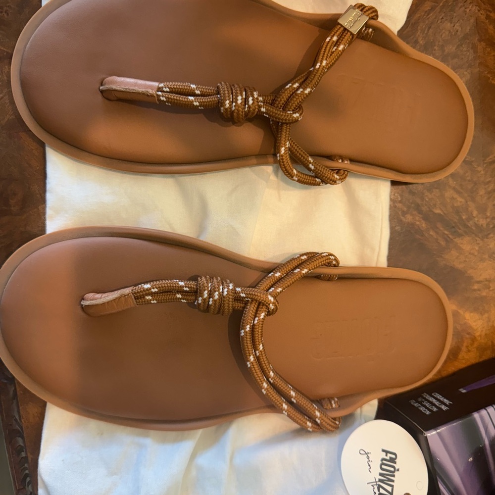 Women's Tan Sandals